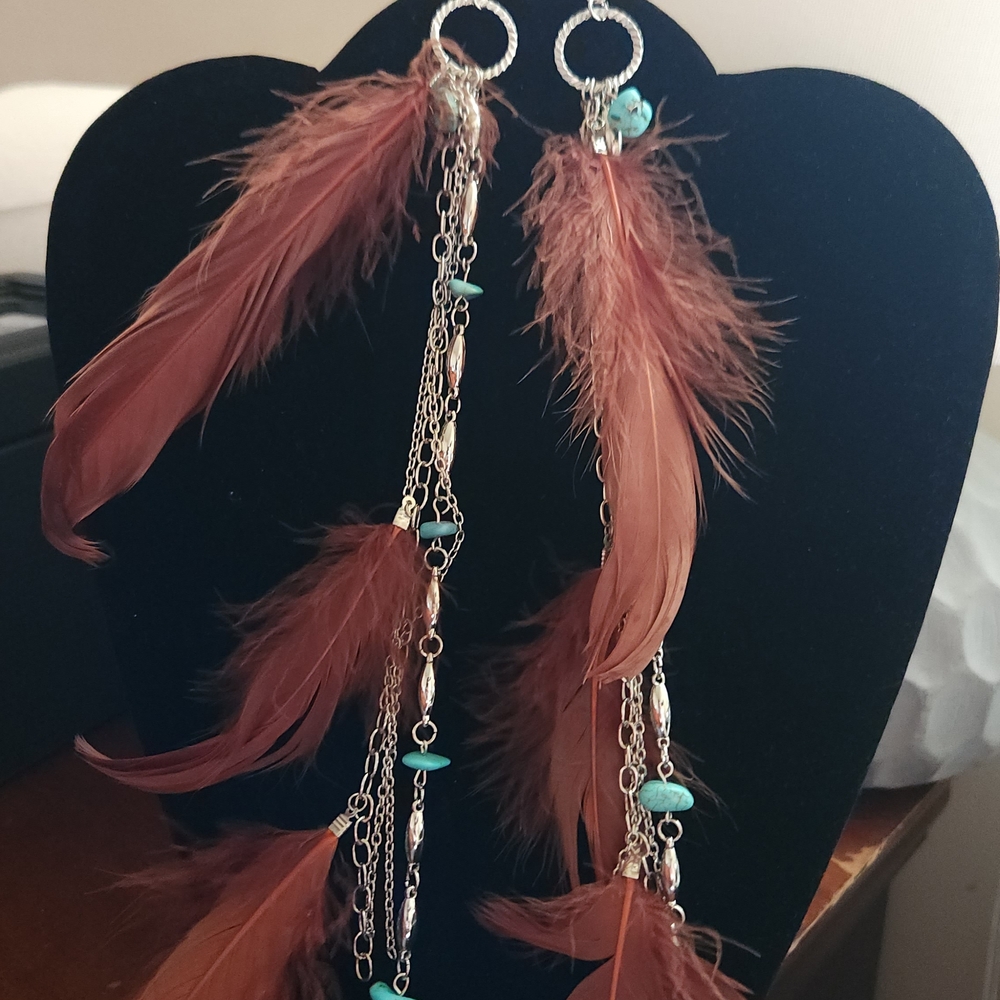 Elegant Feather and Chain Earrings